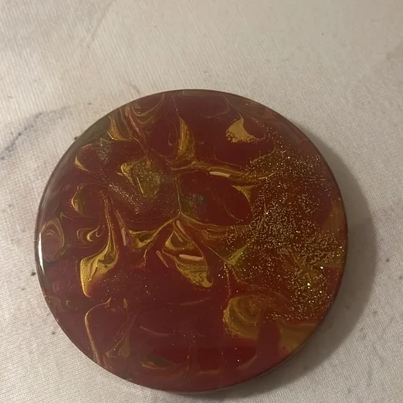 Handpoured Ceramic/resin coaster set - Picture 4 of 6